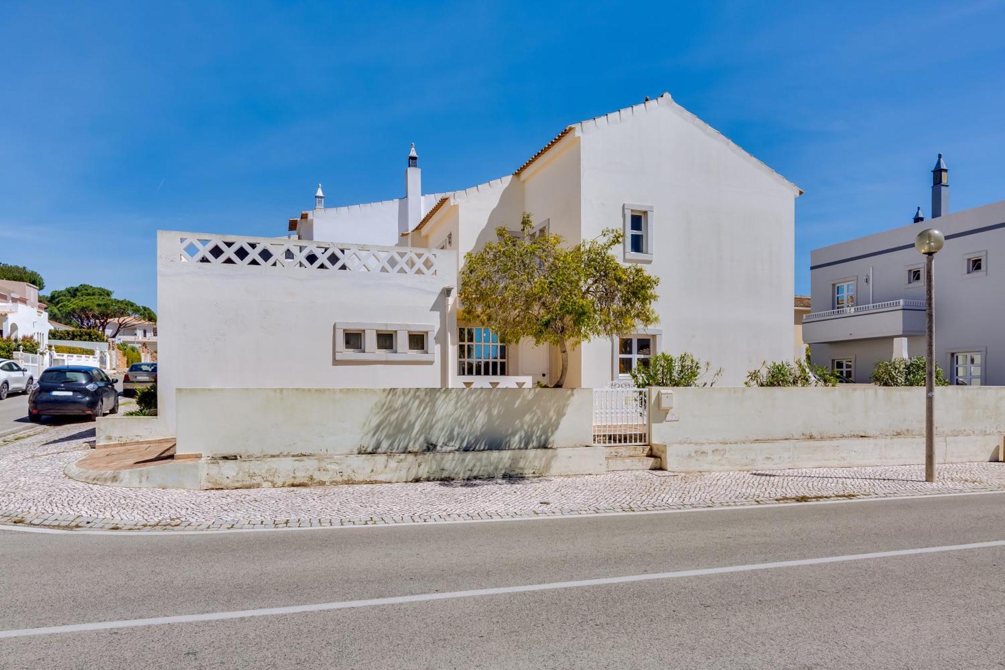 Villa Oliveiras De Vilamoura By The Portuguese Butler Quarteira Buitenkant foto