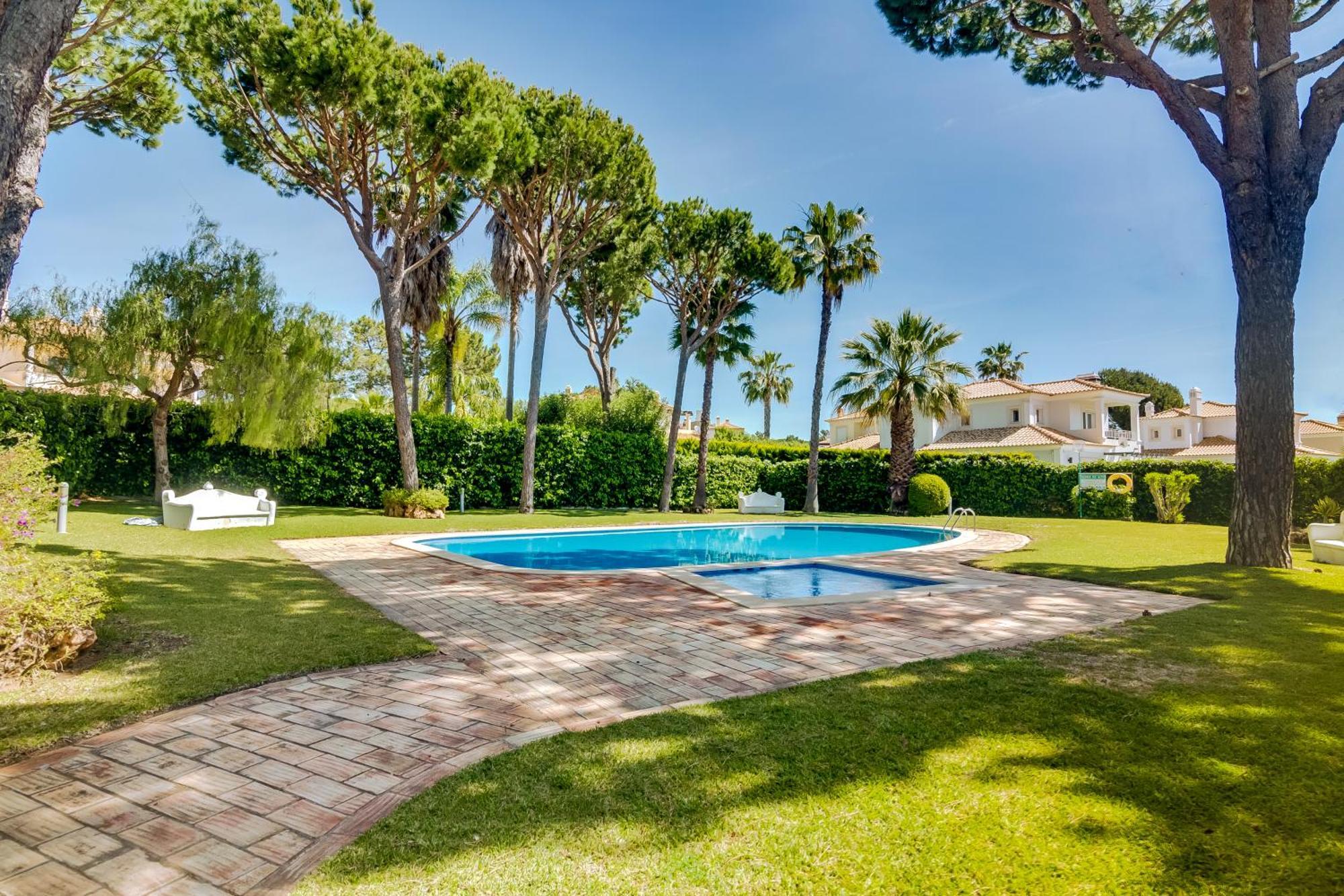 Villa Oliveiras De Vilamoura By The Portuguese Butler Quarteira Buitenkant foto